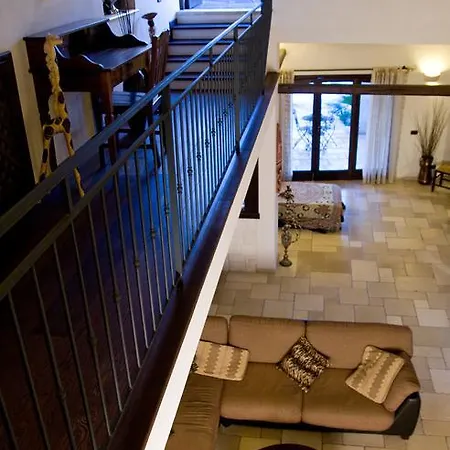 Colucci Villa